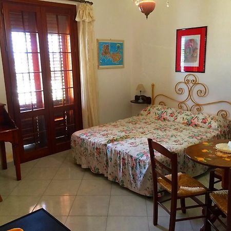 Guest House Al Giardino Dei Limoni 파뷔냐나도 외부 사진