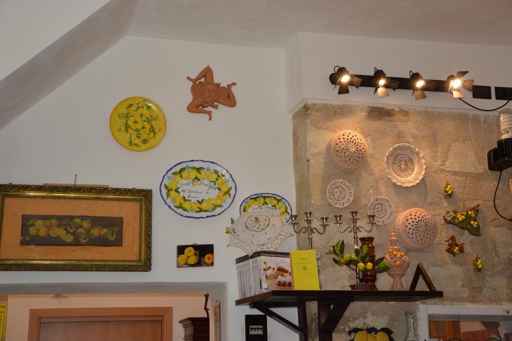 Guest House Al Giardino Dei Limoni 파뷔냐나도 외부 사진