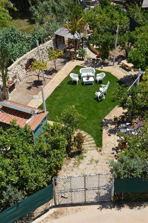 Guest House Al Giardino Dei Limoni 파뷔냐나도 외부 사진